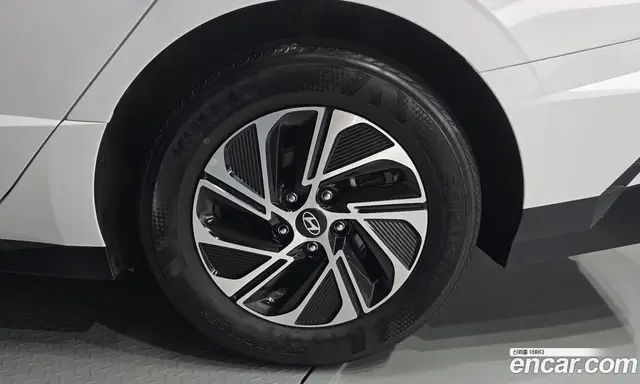 Hyundai Sonata 2023 2.0 автомат (гидро), миниатюра 6 Hyundai Sonata 2023 2.0 автомат (гидро), миниатюра 6