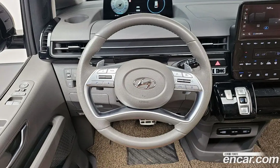 Hyundai Staria 2021 2.2 автомат (гидро), фото 17