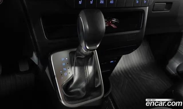 Hyundai Staria 2023 2.2 автомат (гидро), миниатюра 12