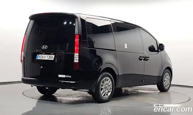 Hyundai Staria, 2025, 9 651 км