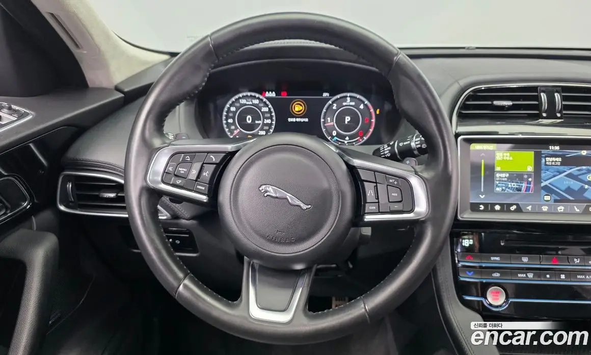 Jaguar F-Pace 2019 2.0 автомат (гидро), фото 19 Jaguar F-Pace 2019 2.0 автомат (гидро), фото 19