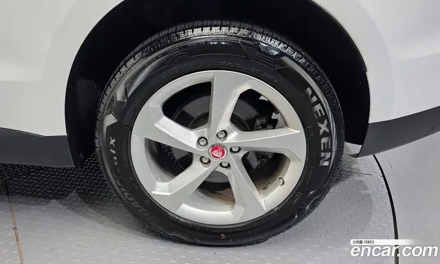 Jaguar F-Pace 2019 2.0 автомат (гидро), миниатюра 7 Jaguar F-Pace 2019 2.0 автомат (гидро), миниатюра 7