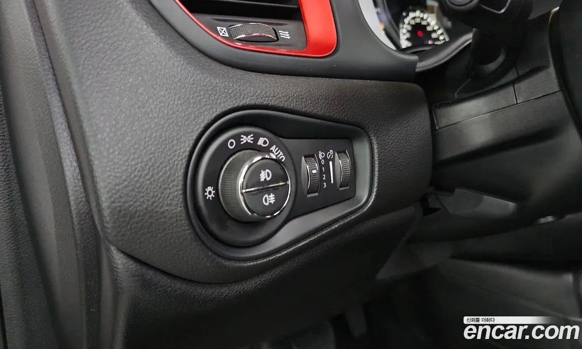 Jeep Renegade 2017 2.0 автомат (гидро), фото 17 Jeep Renegade 2017 2.0 автомат (гидро), фото 17