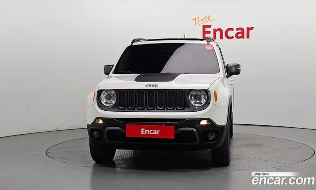 Jeep Renegade 2017 2.0 автомат (гидро), миниатюра 3 Jeep Renegade 2017 2.0 автомат (гидро), миниатюра 3