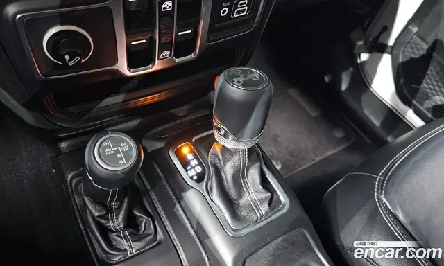 Jeep Wrangler 2019 2.0 автомат (гидро), миниатюра 11