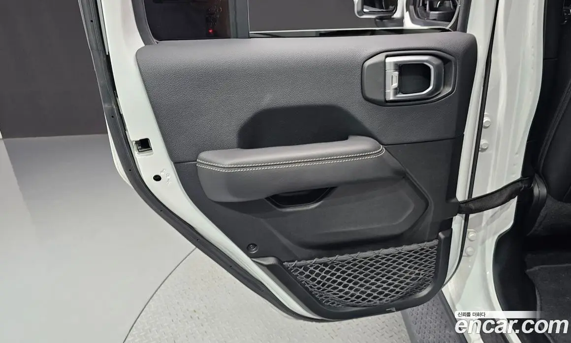 Jeep Wrangler 2019 2.0 автомат (гидро), фото 14