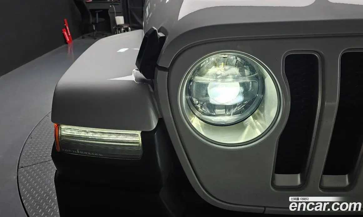 Jeep Wrangler 2019 2.0 автомат (гидро), фото 7