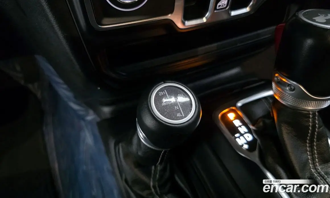 Jeep Wrangler 2021 2.0 автомат (гидро), фото 17 Jeep Wrangler 2021 2.0 автомат (гидро), фото 17