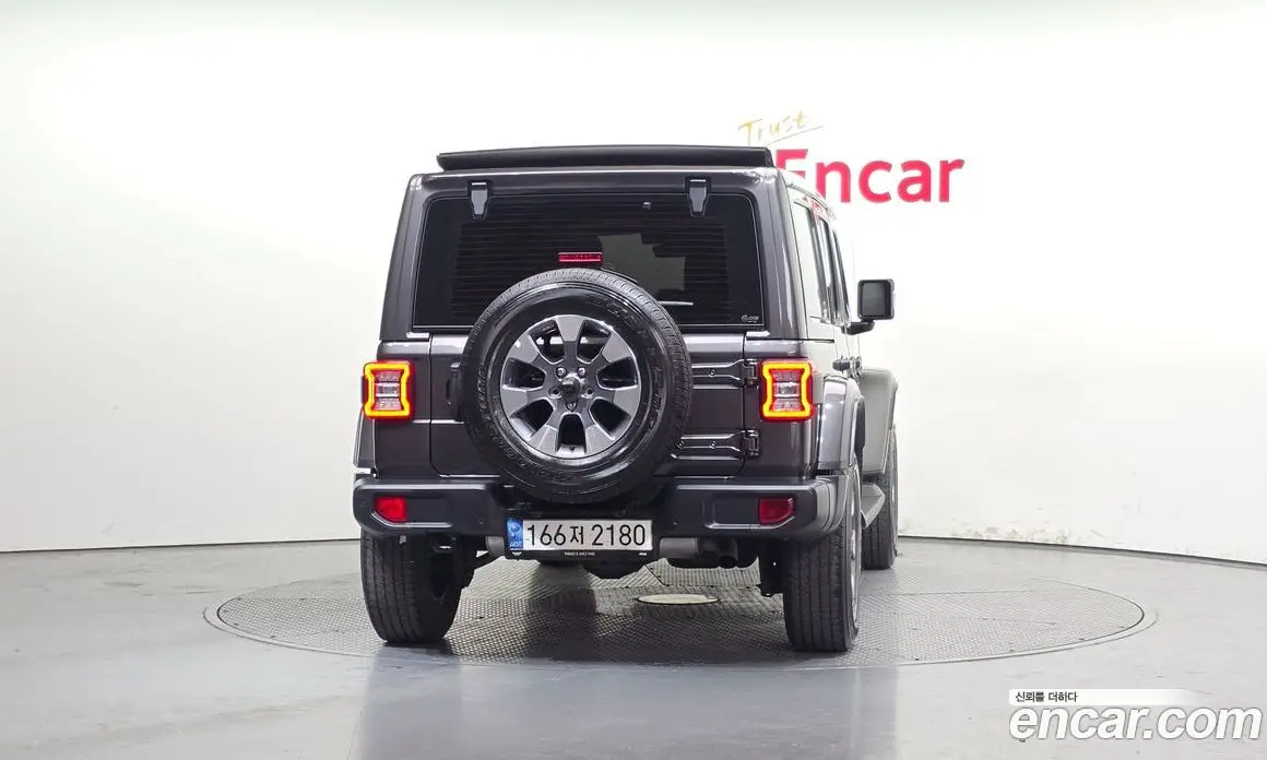 Jeep Wrangler 2021 2.0 автомат (гидро), фото 4 Jeep Wrangler 2021 2.0 автомат (гидро), фото 4