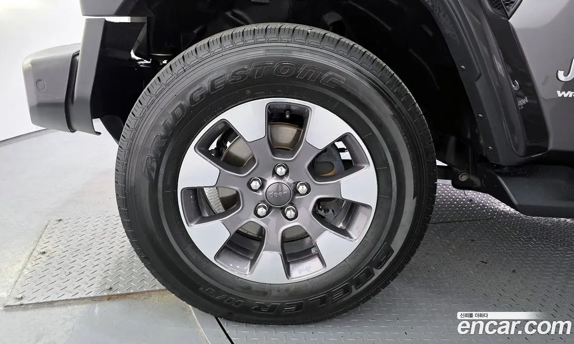 Jeep Wrangler 2021 2.0 автомат (гидро), фото 5 Jeep Wrangler 2021 2.0 автомат (гидро), фото 5