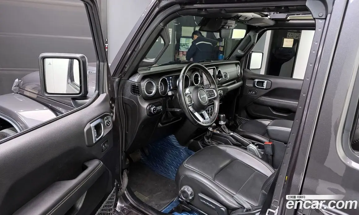 Jeep Wrangler 2021 2.0 автомат (гидро), фото 10 Jeep Wrangler 2021 2.0 автомат (гидро), фото 10