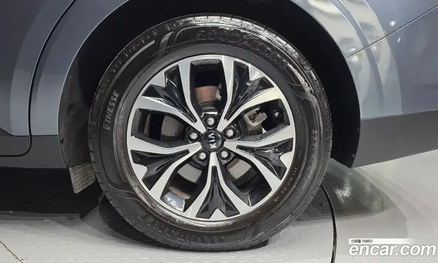 Kia Carnival 2021 2.2 автомат (гидро), миниатюра 5