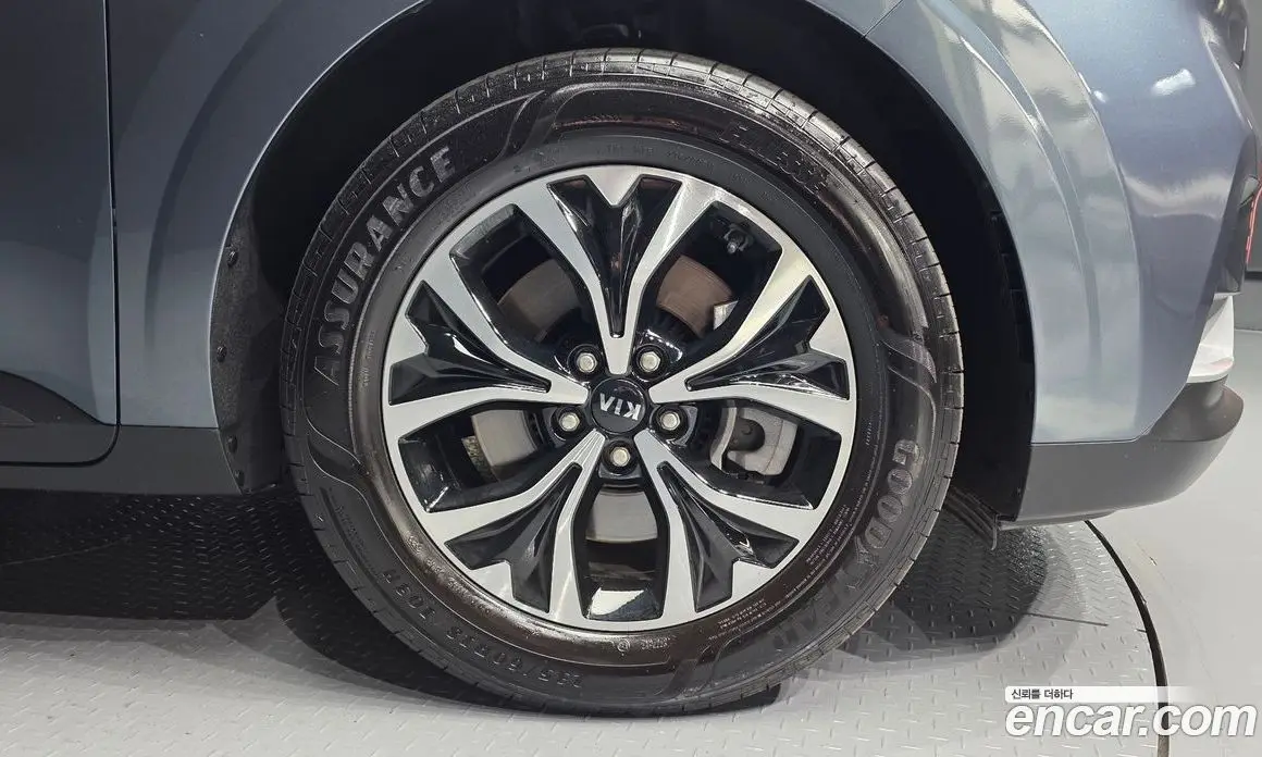 Kia Carnival 2021 2.2 автомат (гидро), фото 7