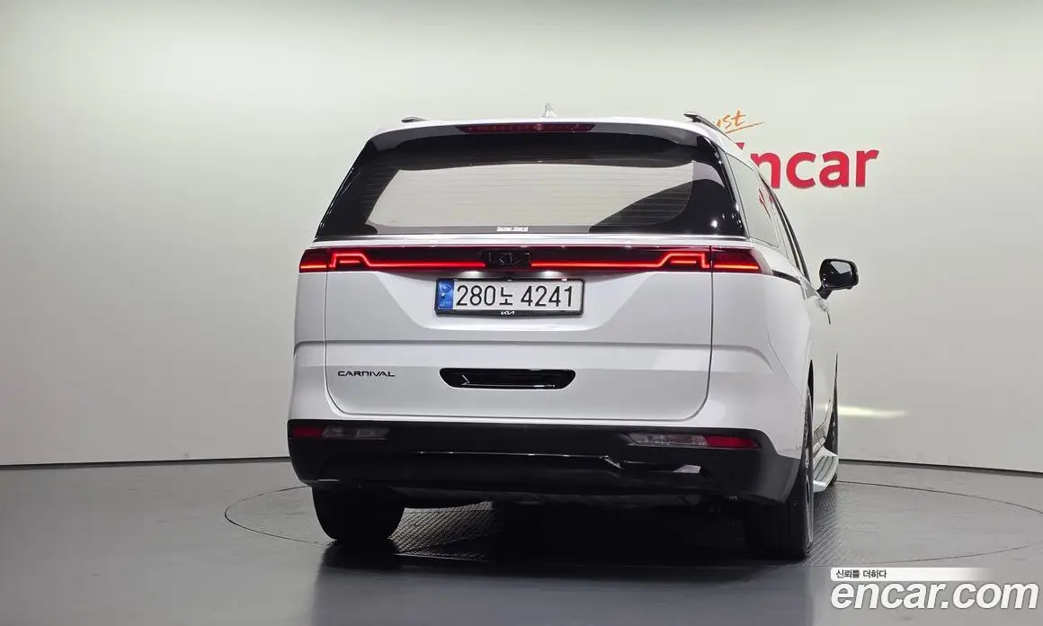 Kia Carnival 2022 3.5 автомат (гидро), фото 4