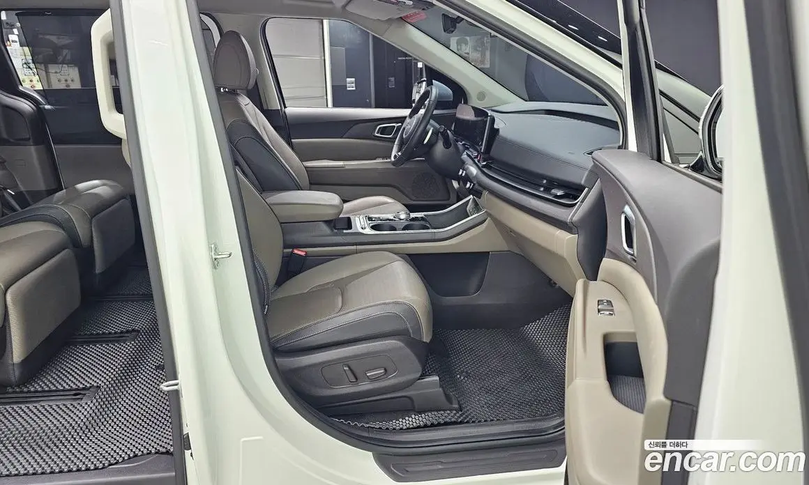 Kia Carnival 2024 2.2 автомат (гидро), фото 16 Kia Carnival 2024 2.2 автомат (гидро), фото 16