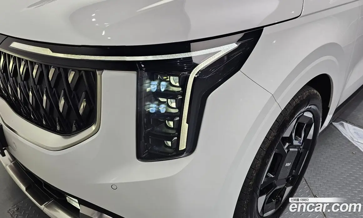 Kia Carnival 2024 2.2 автомат (гидро), фото 7 Kia Carnival 2024 2.2 автомат (гидро), фото 7