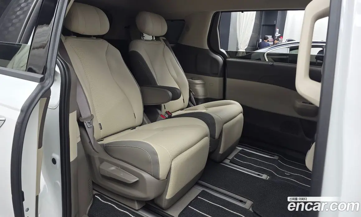 Kia Carnival 2026 1.6 автомат (гидро), фото 18 Kia Carnival 2026 1.6 автомат (гидро), фото 18