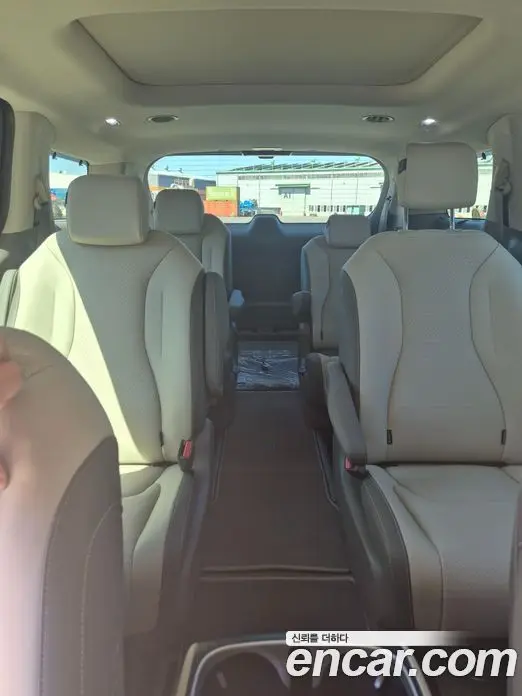 Kia Carnival 2026 1.6 автомат (гидро), фото 12 Kia Carnival 2026 1.6 автомат (гидро), фото 12
