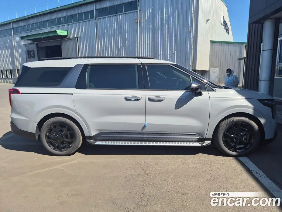 Kia Carnival 2026 1.6 автомат (гидро), фото 5 Kia Carnival 2026 1.6 автомат (гидро), фото 5
