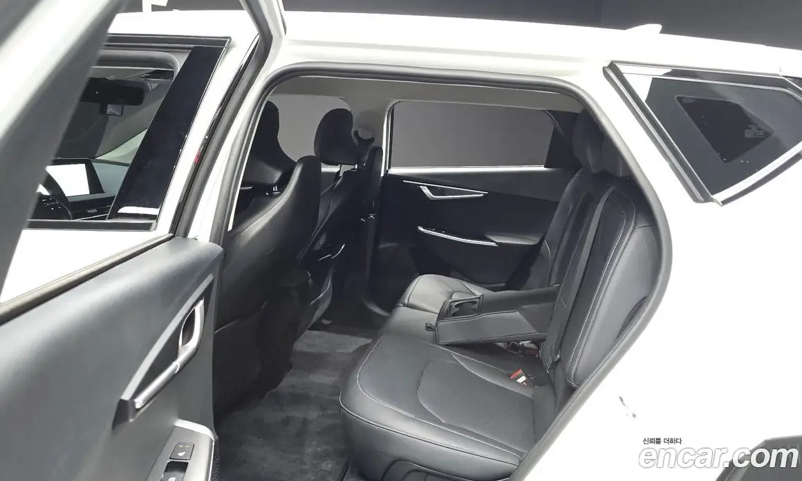 Kia EV6 2023 0.1 автомат (гидро), фото 16 Kia EV6 2023 0.1 автомат (гидро), фото 16