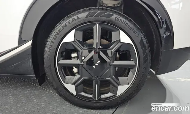 Kia EV6 2025 0.1 автомат (гидро), миниатюра 7 Kia EV6 2025 0.1 автомат (гидро), миниатюра 7