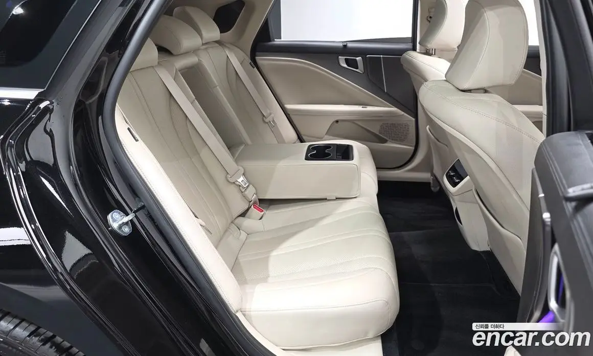 Kia K8 2024 2.5 автомат (гидро), фото 18 Kia K8 2024 2.5 автомат (гидро), фото 18