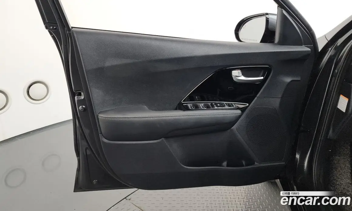 Kia Niro 2021 1.6 автомат (гидро), фото 14 Kia Niro 2021 1.6 автомат (гидро), фото 14