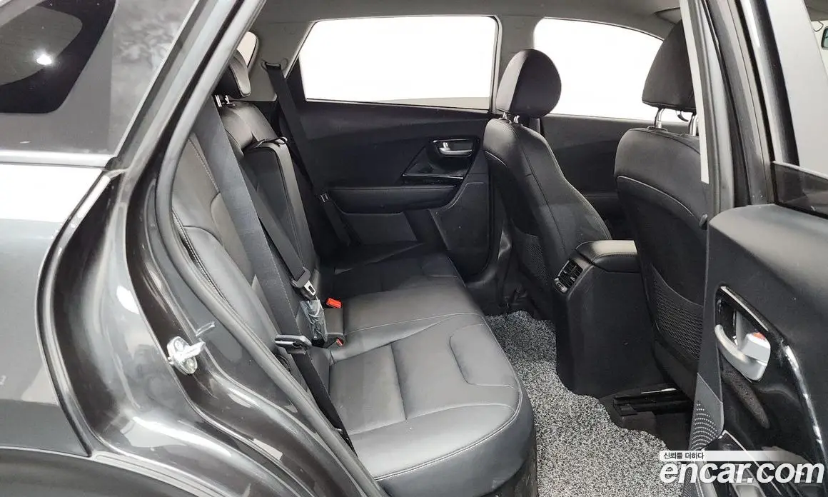 Kia Niro 2021 1.6 автомат (гидро), фото 17 Kia Niro 2021 1.6 автомат (гидро), фото 17