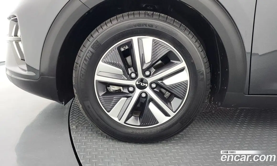 Kia Niro 2021 1.6 автомат (гидро), фото 5 Kia Niro 2021 1.6 автомат (гидро), фото 5