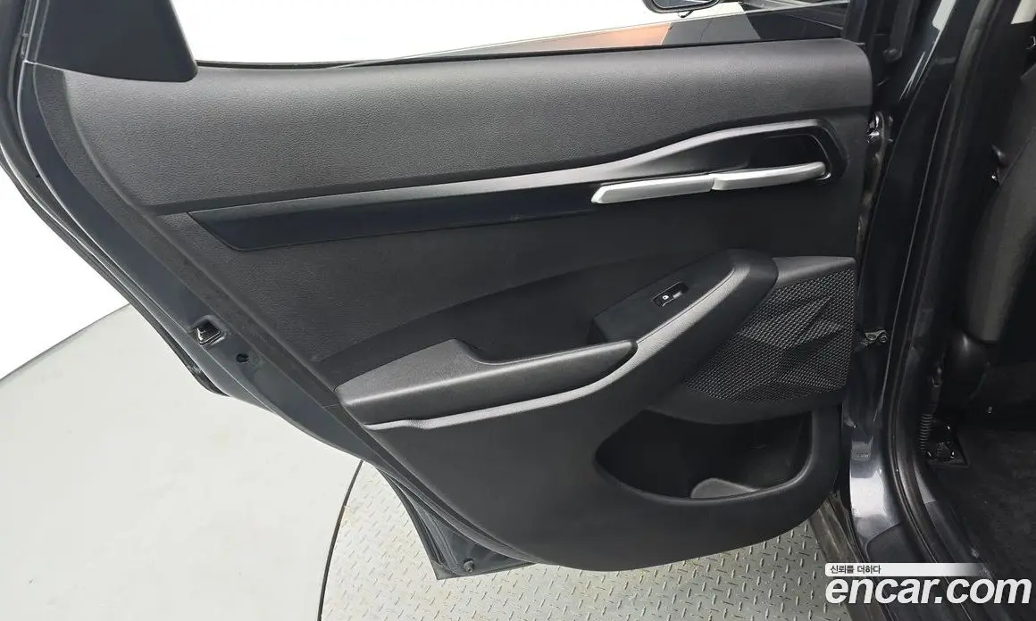 Kia Seltos 2019 1.6 автомат (гидро), фото 15 Kia Seltos 2019 1.6 автомат (гидро), фото 15