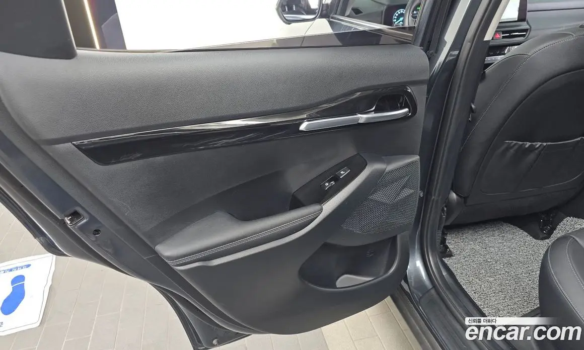 Kia Seltos 2023 1.6 автомат (гидро), фото 15 Kia Seltos 2023 1.6 автомат (гидро), фото 15