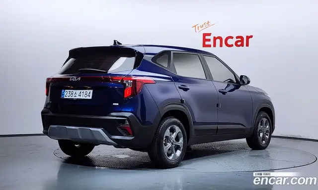 Kia Seltos 2024 1.6 автомат (гидро), миниатюра 2