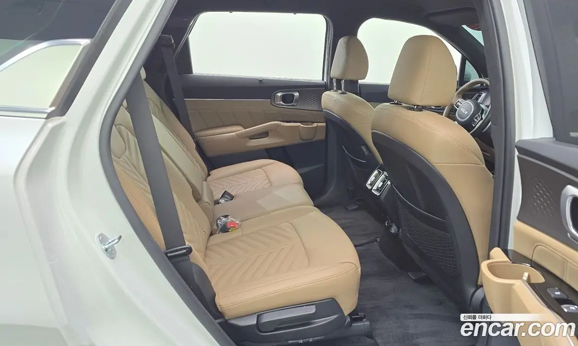 Kia Sorento 2025 1.6 автомат (гидро), фото 16 Kia Sorento 2025 1.6 автомат (гидро), фото 16