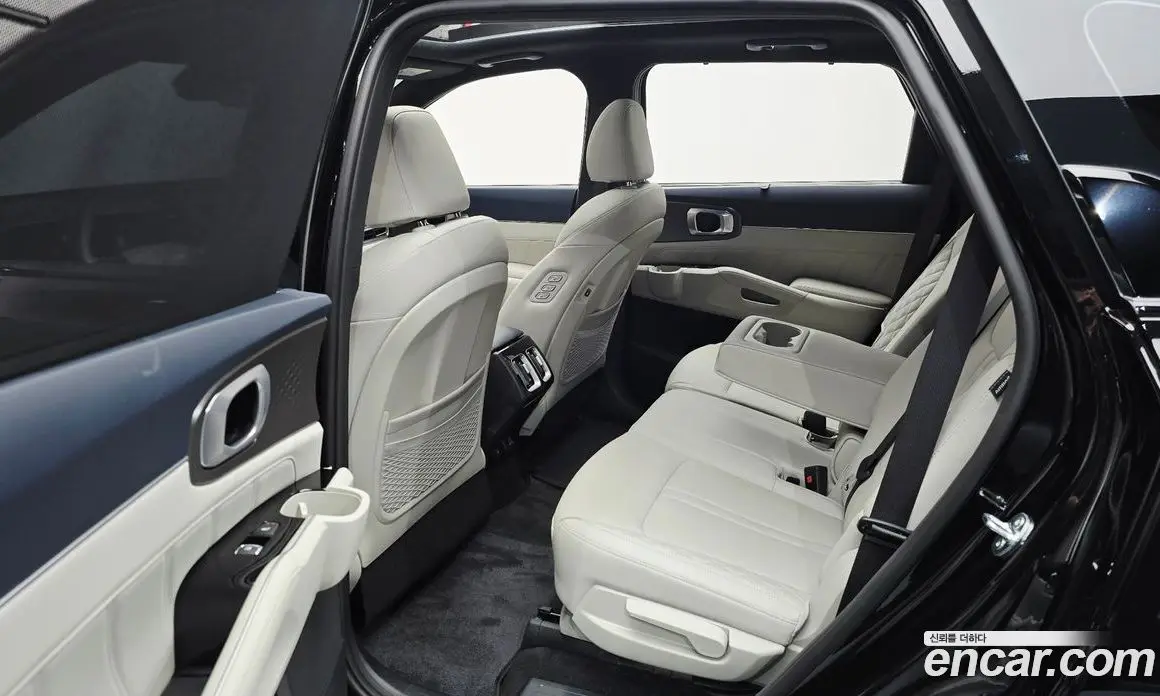 Kia Sorento 2026 1.6 автомат (гидро), фото 17 Kia Sorento 2026 1.6 автомат (гидро), фото 17