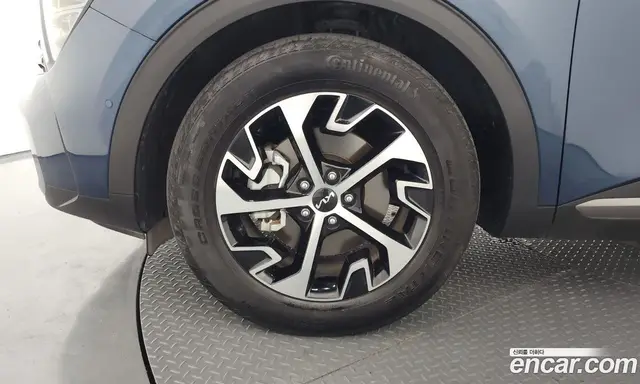 Kia Sportage 2023 1.6 автомат (гидро), миниатюра 5