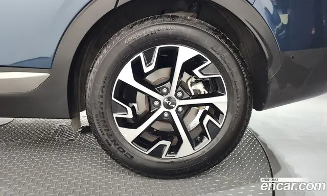 Kia Sportage 2023 1.6 автомат (гидро), миниатюра 7