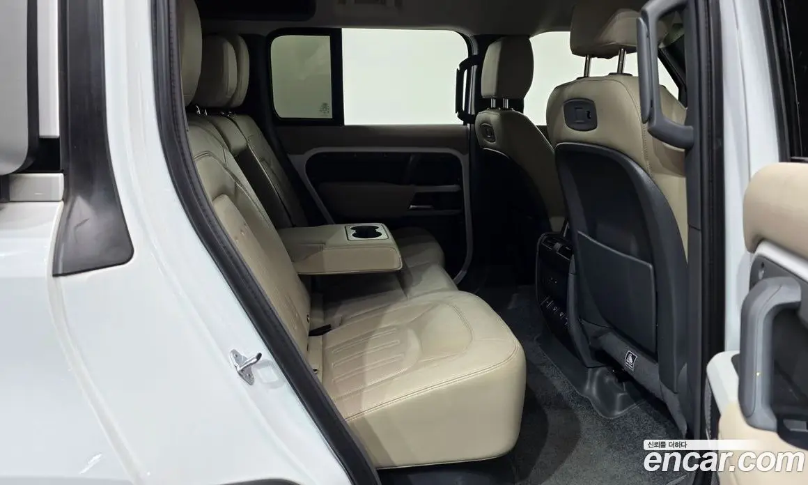 Land Rover Defender 2021 3.0 автомат (гидро), фото 18