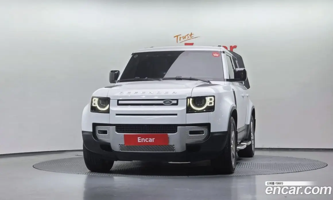 Land Rover Defender 2021 3.0 автомат (гидро), фото 3