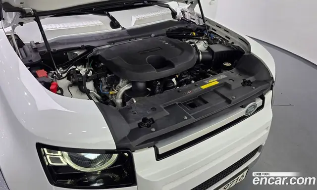 Land Rover Defender 2021 3.0 автомат (гидро), миниатюра 6