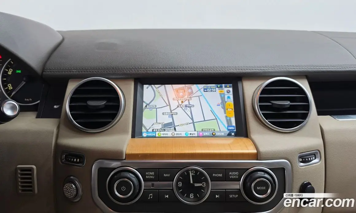 Land Rover Discovery 2014 3.0 автомат (гидро), фото 12