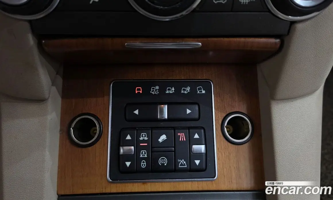 Land Rover Discovery 2014 3.0 автомат (гидро), фото 18