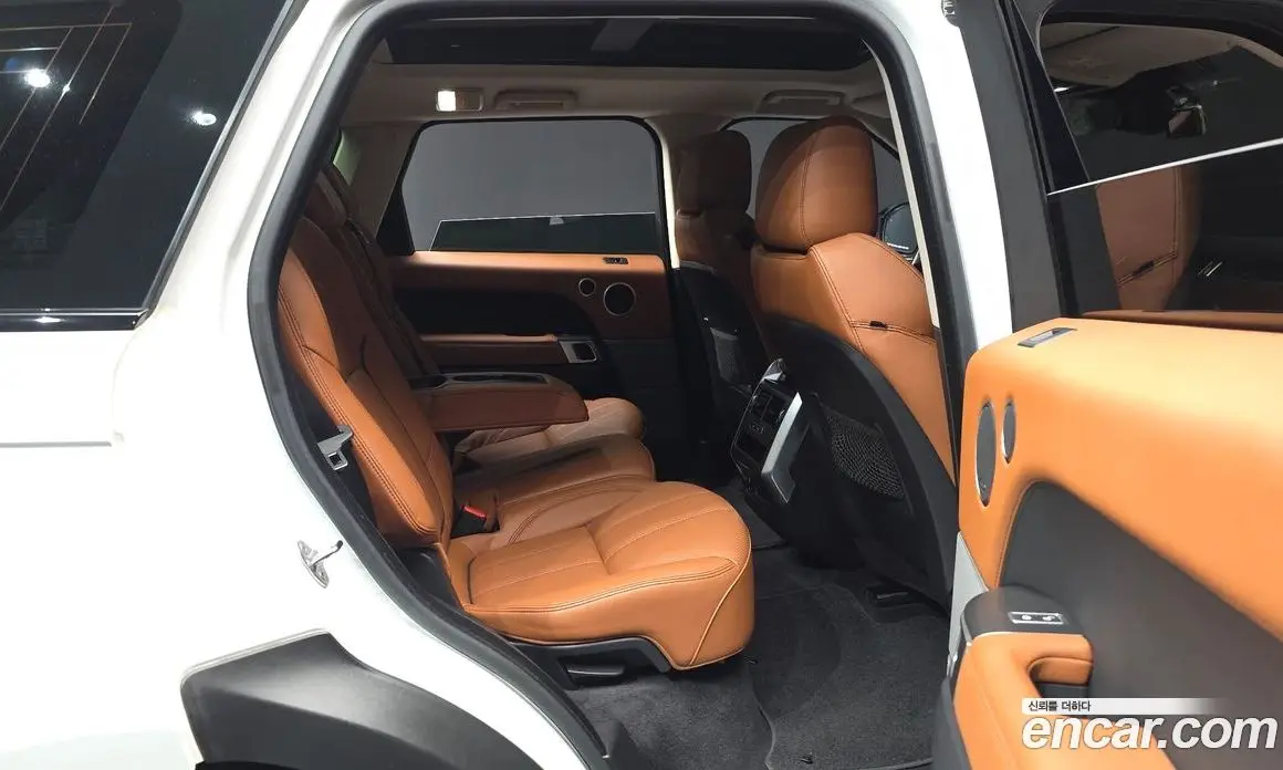 Land Rover Range Rover Sport 2017 3.0 автомат (гидро), фото 18 Land Rover Range Rover Sport 2017 3.0 автомат (гидро), фото 18