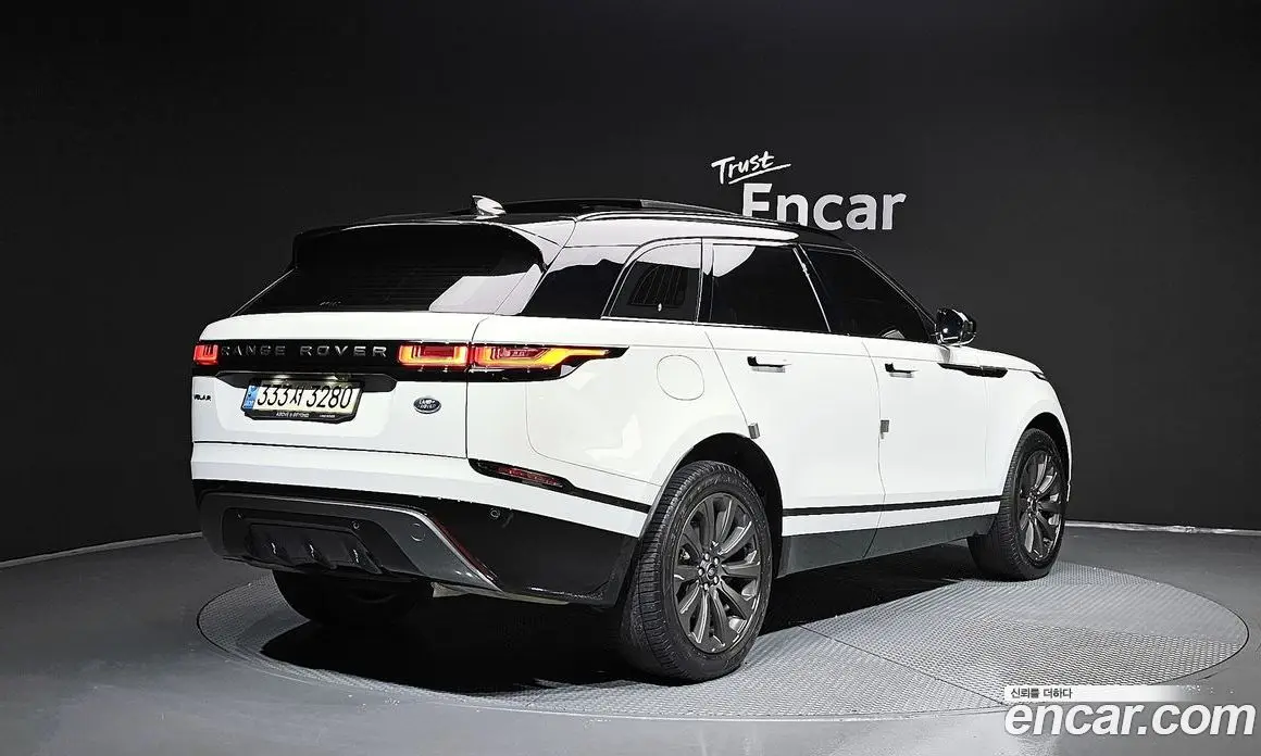 Land Rover Range Rover Velar 2023 2.0 автомат (гидро), фото 2 Land Rover Range Rover Velar 2023 2.0 автомат (гидро), фото 2