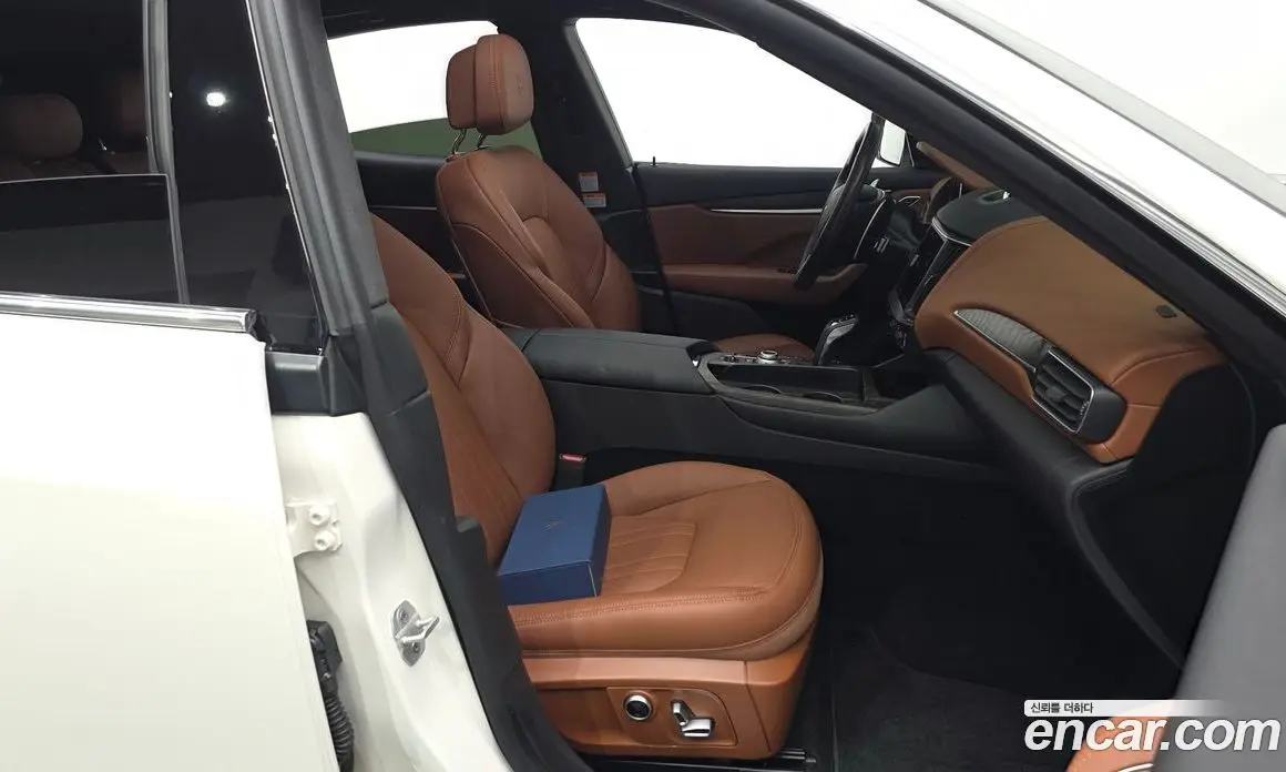 Maserati Levante 2022 2.0 автомат (гидро), фото 16