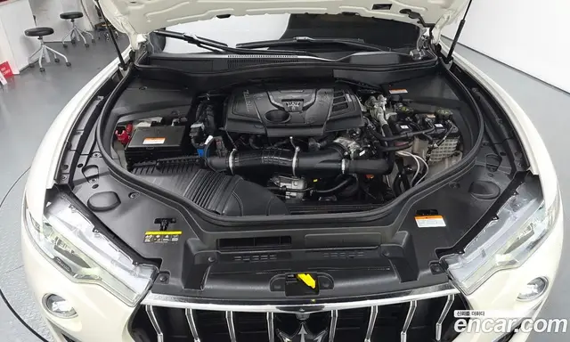 Maserati Levante 2022 2.0 автомат (гидро), миниатюра 6