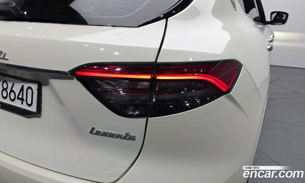 Maserati Levante 2022 2.0 автомат (гидро), фото 9
