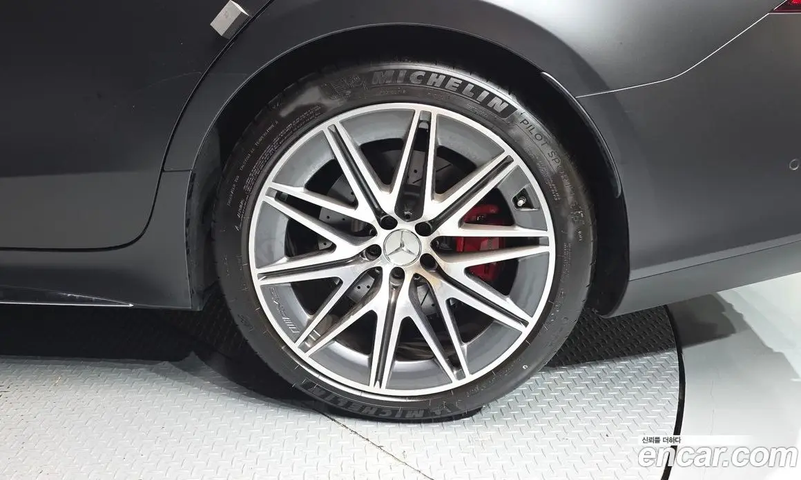 Mercedes-Benz AMG GT 2024 3.0 автомат (гидро), фото 7 Mercedes-Benz AMG GT 2024 3.0 автомат (гидро), фото 7