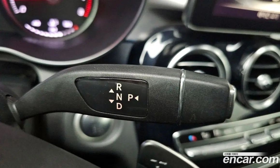 Mercedes-Benz C-Class 2017 2.0 автомат (гидро), фото 12 Mercedes-Benz C-Class 2017 2.0 автомат (гидро), фото 12