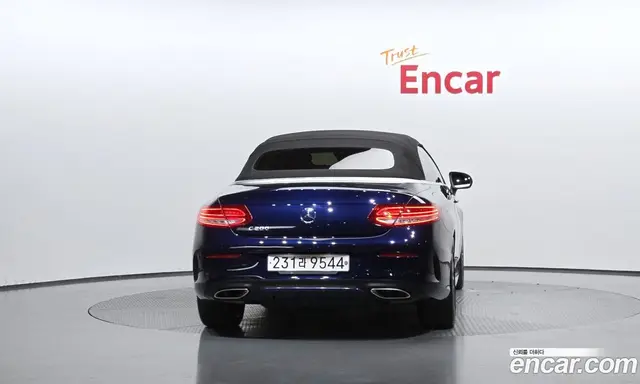Mercedes-Benz C-Class 2017 2.0 автомат (гидро), миниатюра 4 Mercedes-Benz C-Class 2017 2.0 автомат (гидро), миниатюра 4