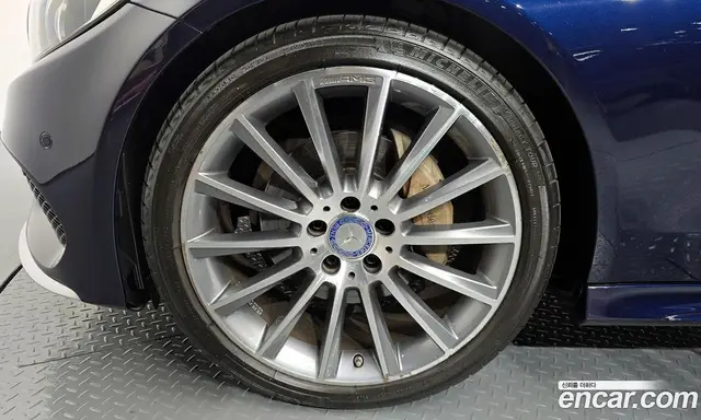 Mercedes-Benz C-Class 2017 2.0 автомат (гидро), миниатюра 5 Mercedes-Benz C-Class 2017 2.0 автомат (гидро), миниатюра 5
